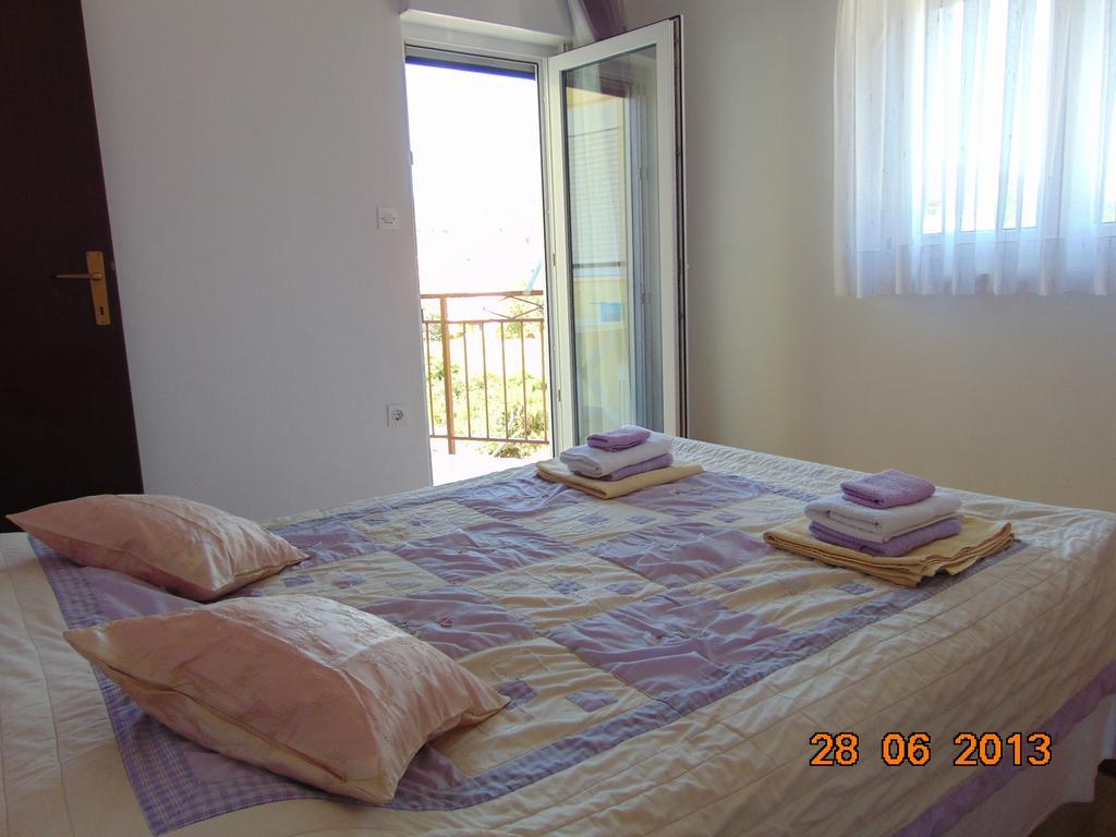 Apartments Borozan Vinisce Room photo